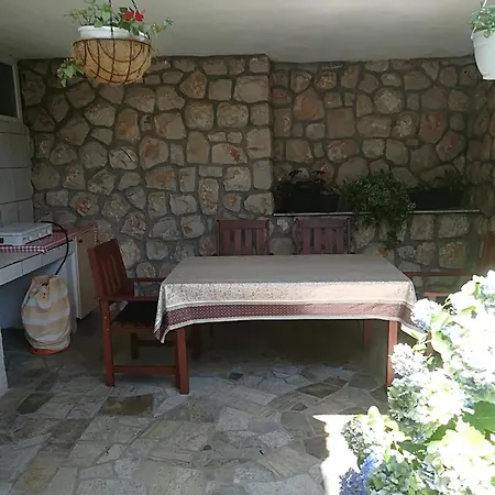 15292b Apartment *